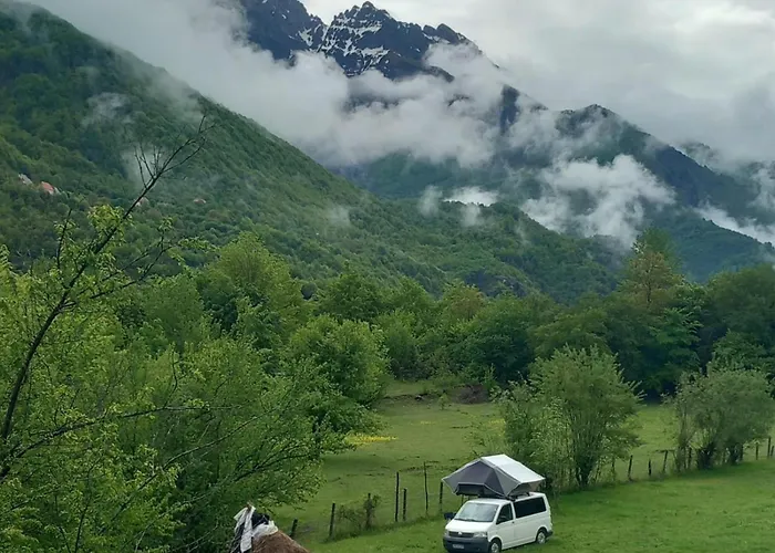 Alojamento de Turismo Selvagem Camper For Rent In Albania